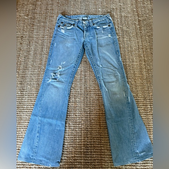TRUE RELIGION DISTRESSED JOEY BIG T LIGHT BLUE SIZE 29 JEANS 👖 💙 - Picture 1 of 12